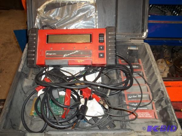 lot 16 image: Snap On Diagnostic Scanner....