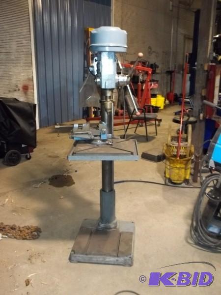 lot 5 image: Enco 12 speed drill press, Model 126-2240...