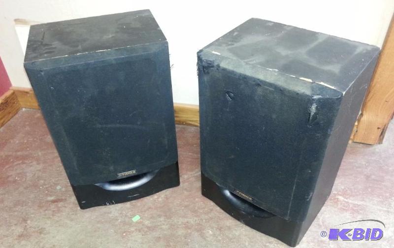 lot 26 image: Pair of Bookshelf, floor Fisher Speakers...