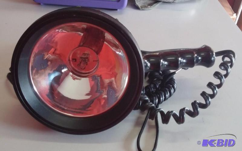 lot 6 image: Coleman incandescent spotlightfloodlight. Th...