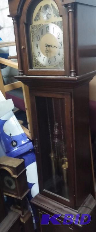 lot 5 image: Vintage Herschede Grandfather Clock, 72"...