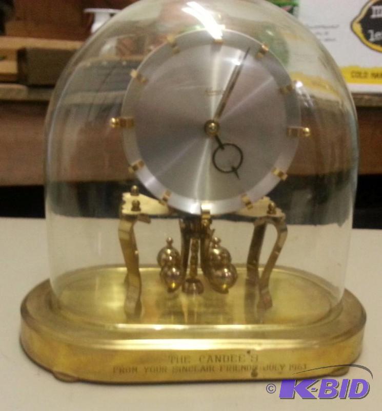lot 7 image: Vintage HEAVY 1962 Anniversary Clock in worki...