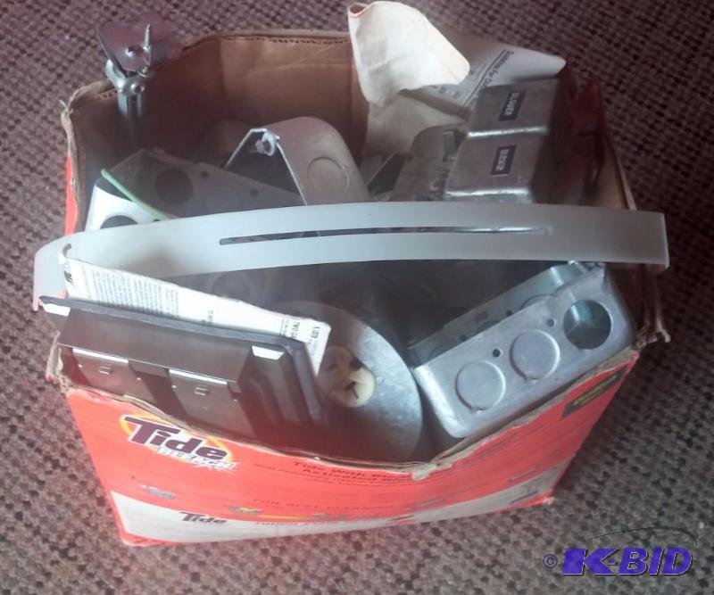 lot 30 image: Misc. Garage Items as shown...