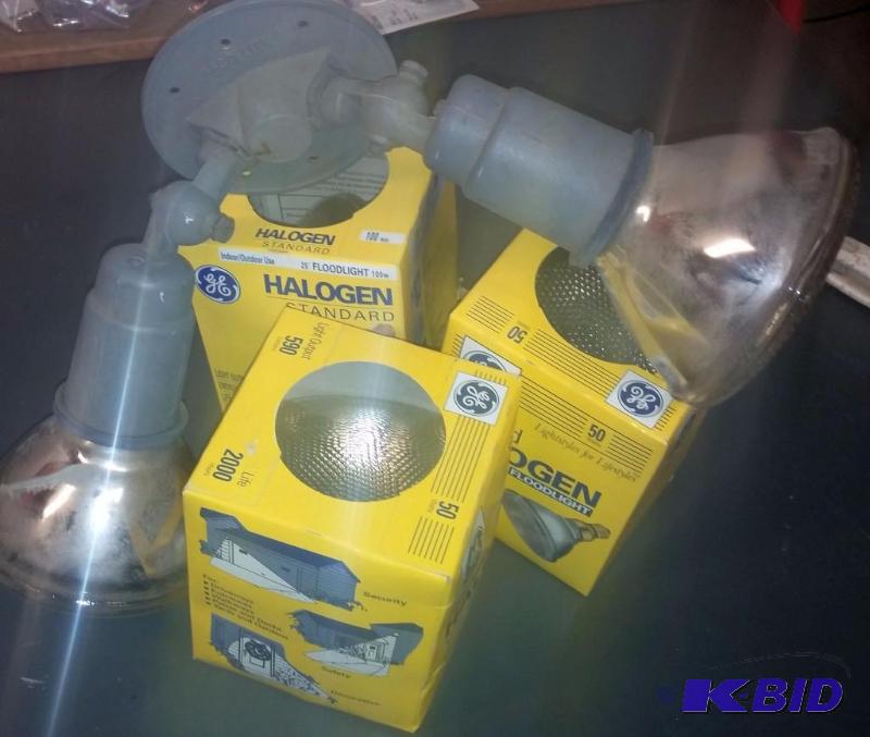 lot 55 image: Flood light fixture with 3 extra bulbs...