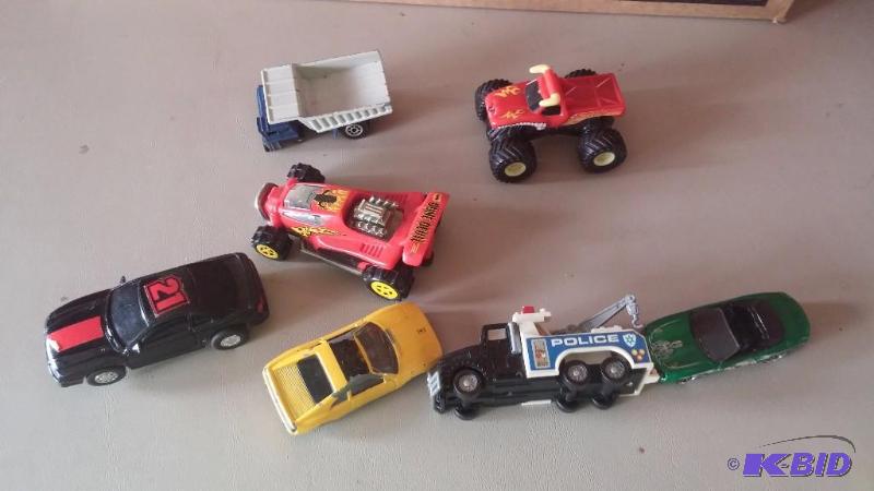 Match BoxHot Wheel Cars as Shown, great Mix...
