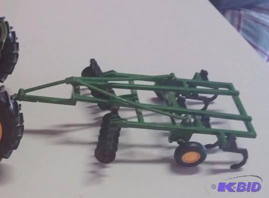 John Deere Tool Bar Cultivator 116 SCALE ERT...