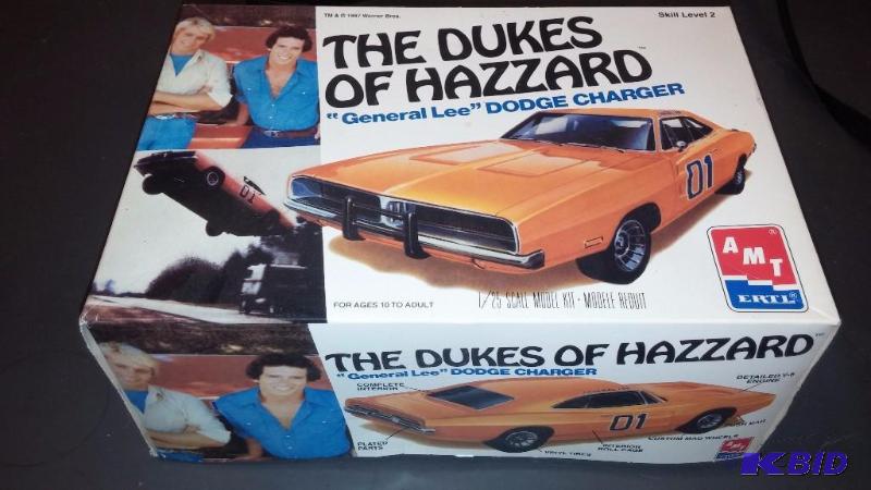 1999 AMT The Dukes of Hazard General Lee Dodg...