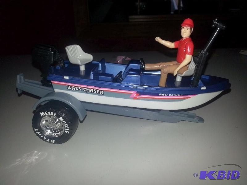 Vintage Nylint Bass fishing Boat...