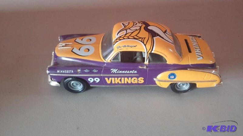 1999 Minnesota Vikings ERTL 1950 Olds Rockett...