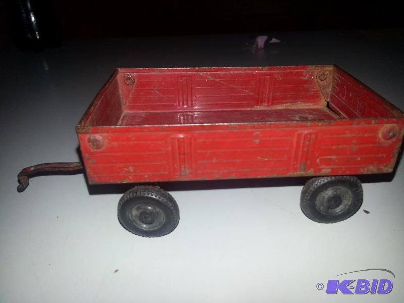 Vintage Ertl Red Hay Wagon...