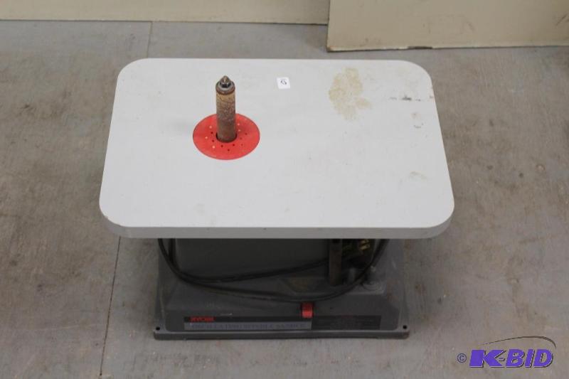 lot 10 image: Ryobi&nbspSpindle&nbspTable Sander  Tested ...