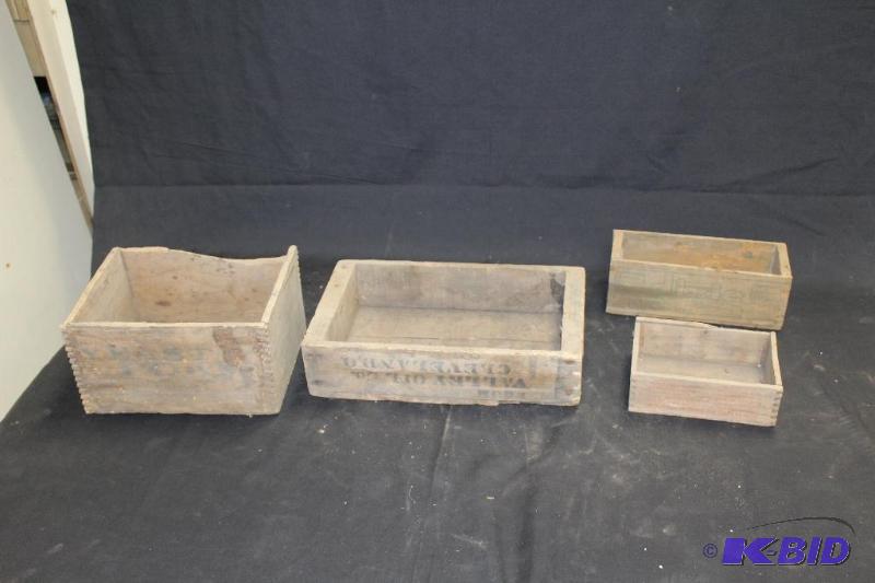 lot 104 image: Collection of wood Boxes ...