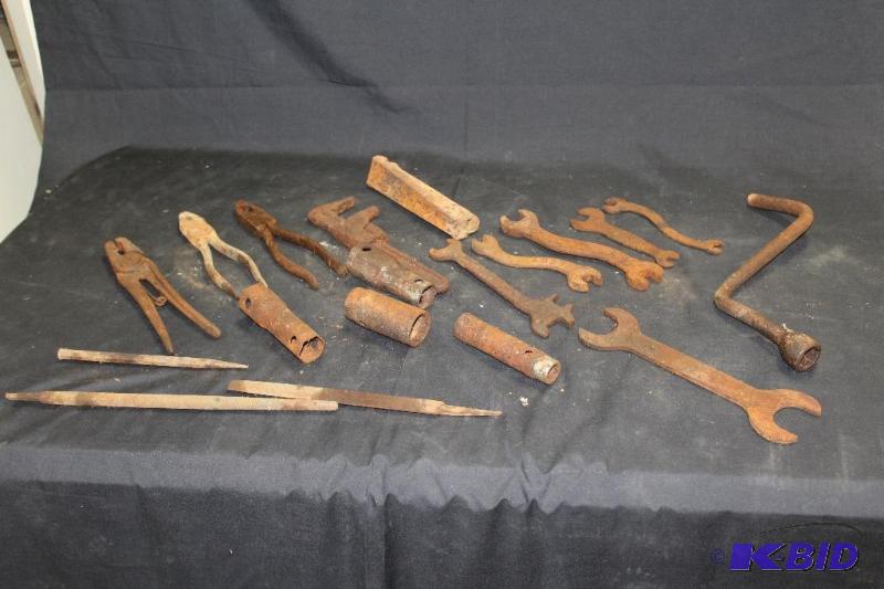 lot 132 image: Antique Tools...