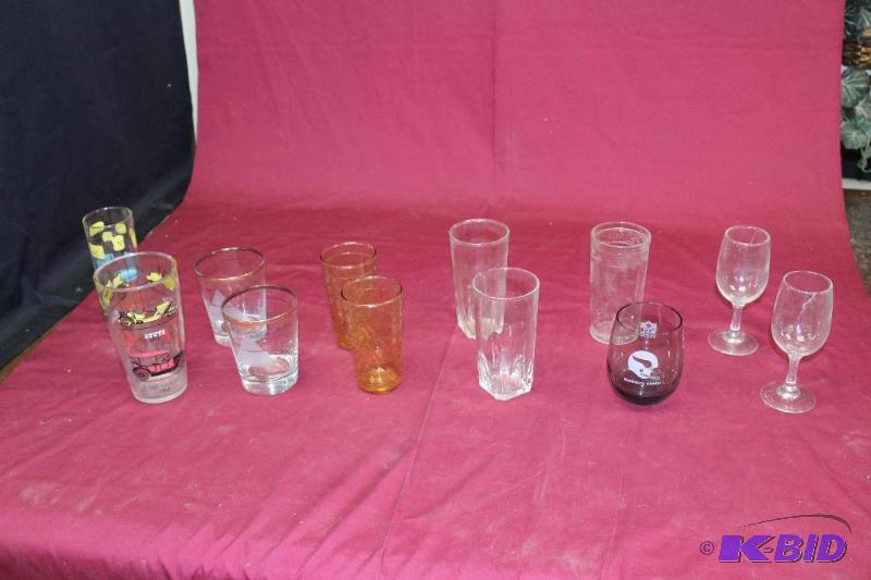 lot 147 image: Assorted Glassware ...