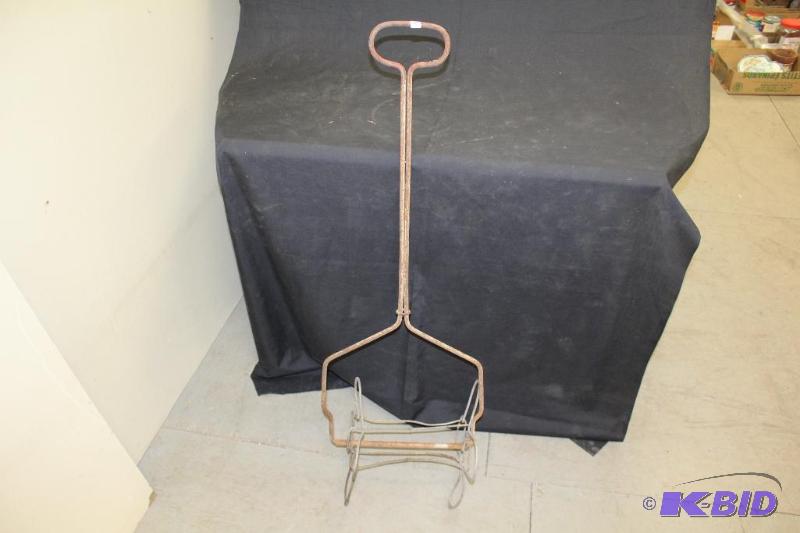 lot 176 image: Barbed Wire  Wire Roller Dispenser ...