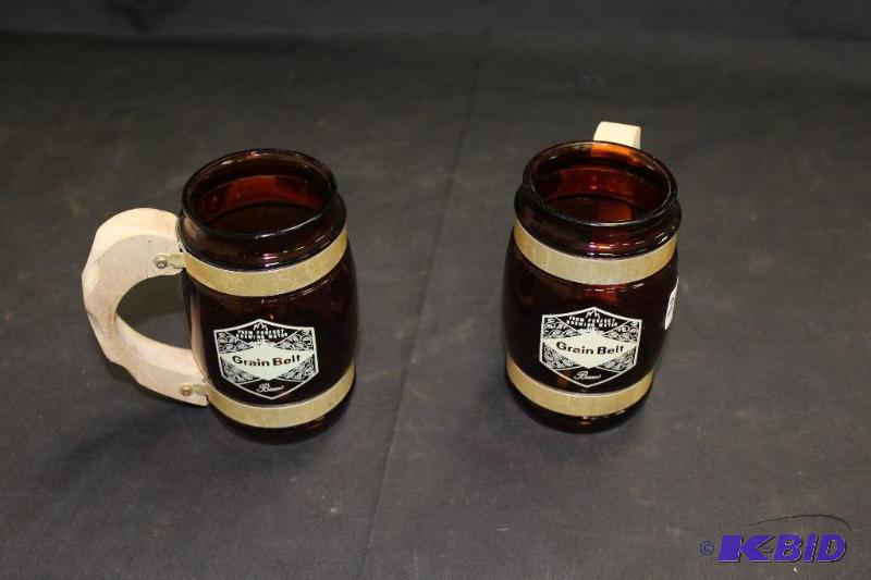 lot 200 image: Grain Belt Beer Mugs ...