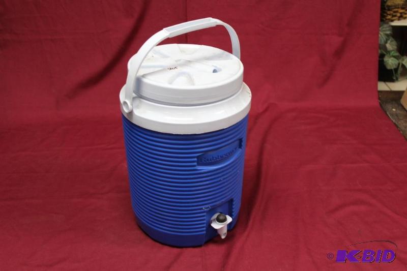 lot 205 image: Rubbermaid Water Cooler ...