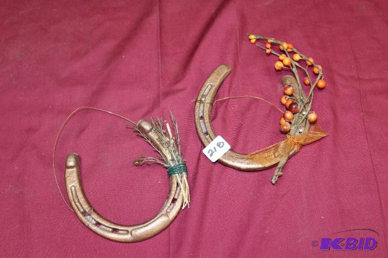 lot 218 image: Decorative Horse Shoes ...
