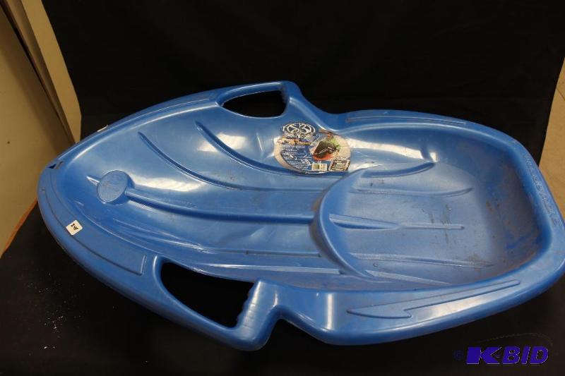 lot 246 image: Sled ...
