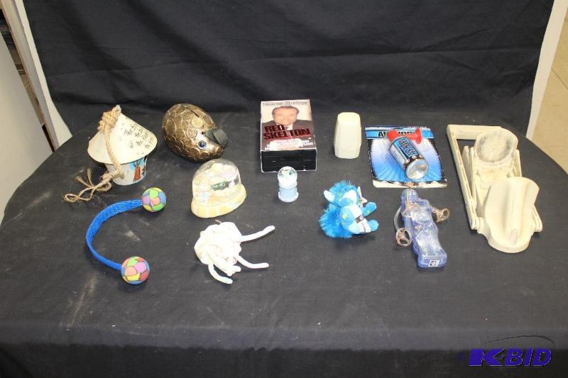 lot 257 image: Assorted Lot ...