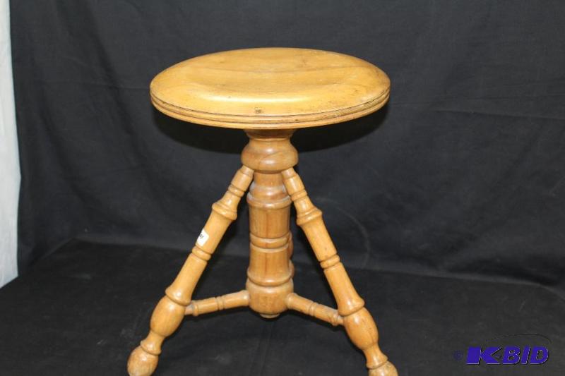 lot 301 image: Antique Stool, appears late 1800s to early 1...
