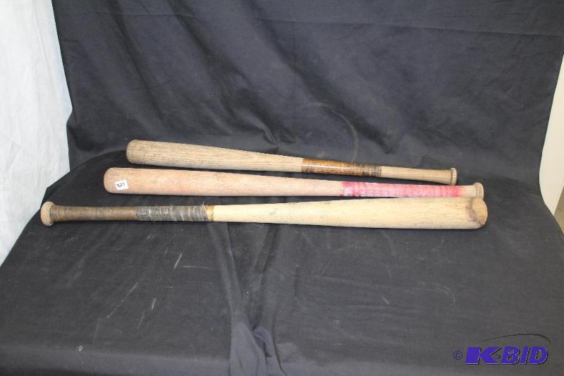 lot 327 image: Bats ...