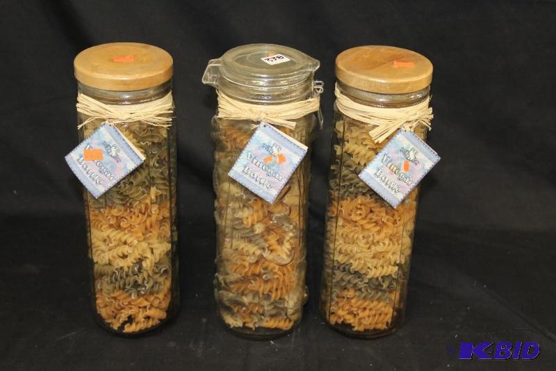 lot 338 image: Decorative&nbspPasta ...