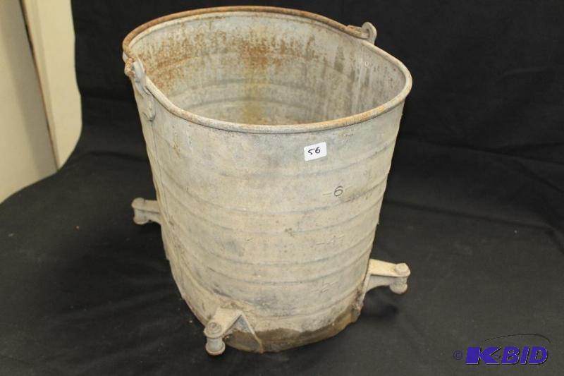 lot 56 image: Vintage Tin Bucket ...