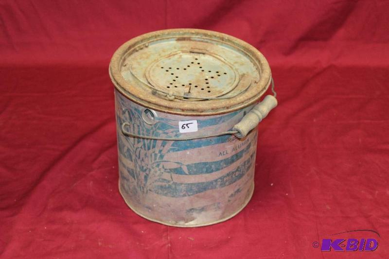 lot 65 image: Vintage Minnow Bucket...