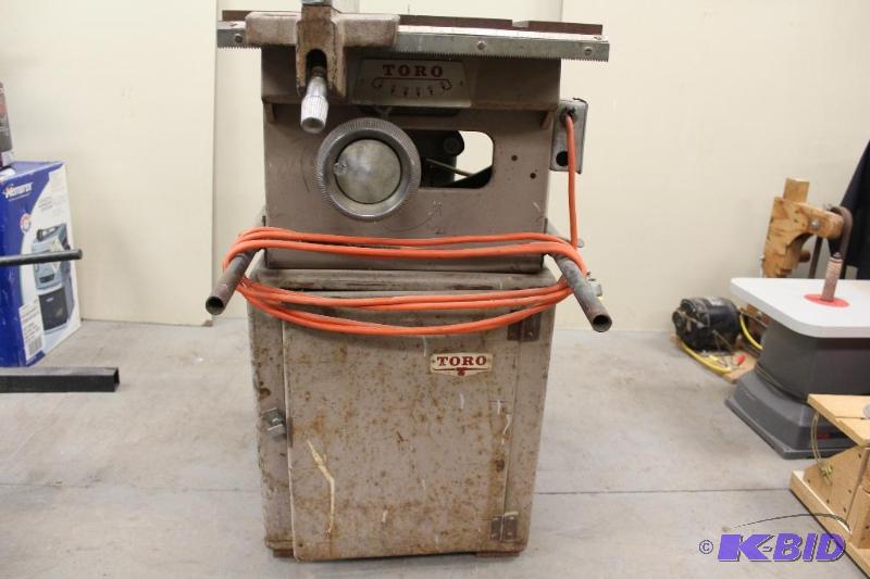 lot 7 image: TORO Heavy Duty Table Saw   Tested and w...