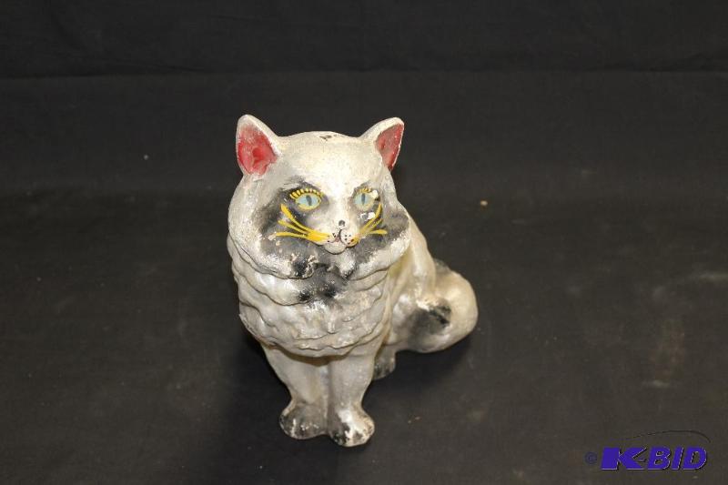 lot 76 image: Kitty Bank...