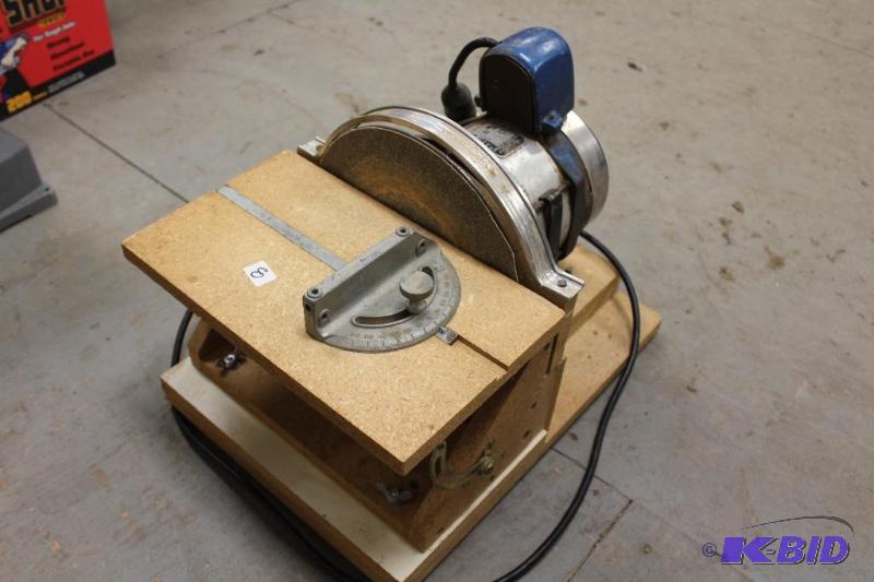 lot 8 image: Homemade Table Sander   Tested and Works...