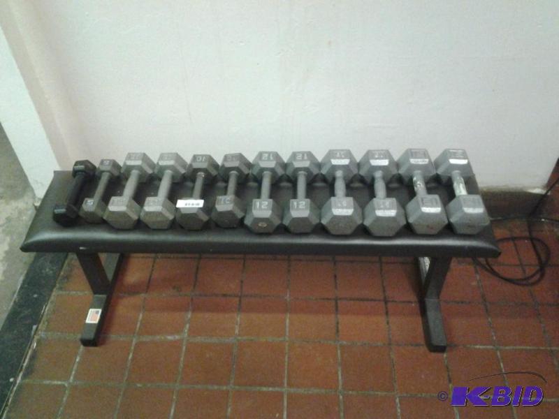 lot 11 image: Small Weight Set with Bench