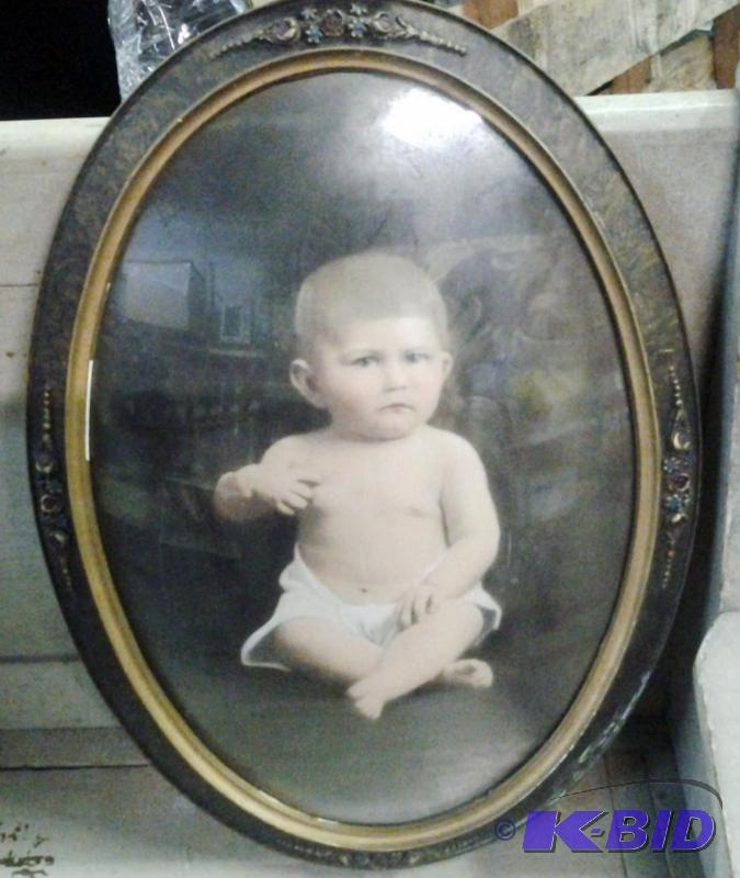 lot 43 image: Antique Painting Baby Portrait in Oval Frame