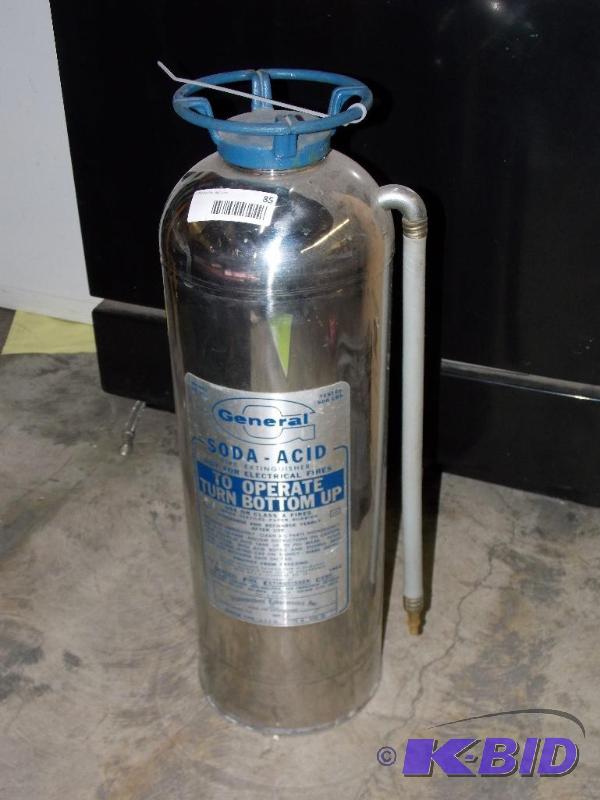 lot 85 image: Vintage Soda-Acid Fire Extinguisher