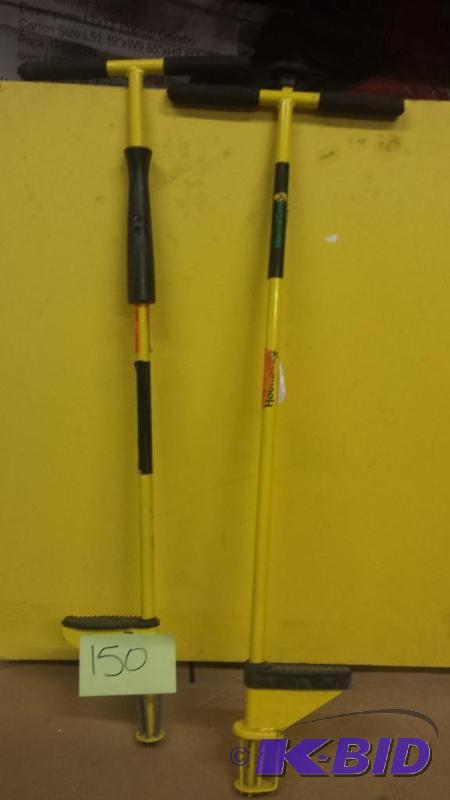 lot 150 image: Lot of 2 Hedge Weeder