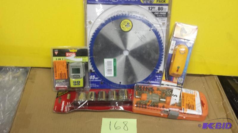 lot 168 image: Lot of New tools