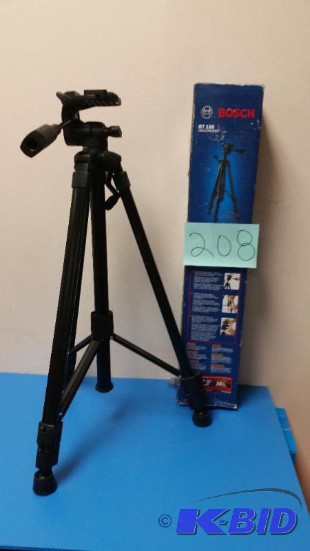 lot 208 image: Bosch BT150 Tripod
