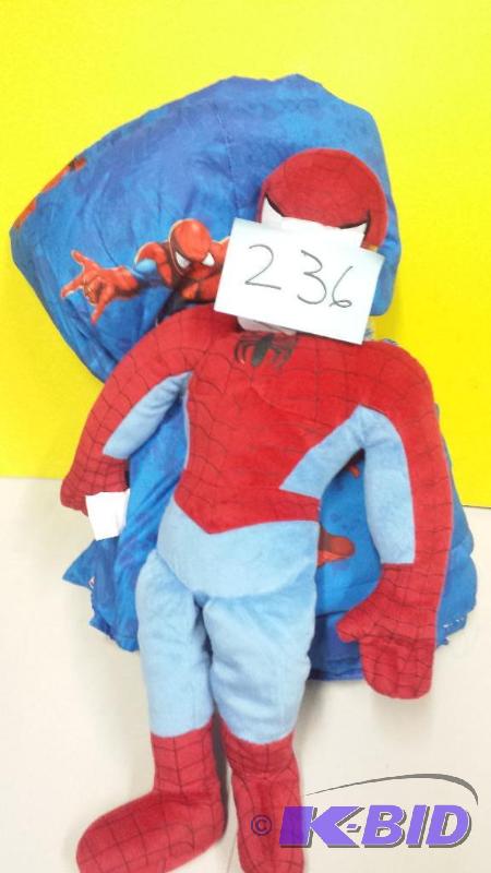 lot 236 image: Spidermen Comforter and figure Twin Size