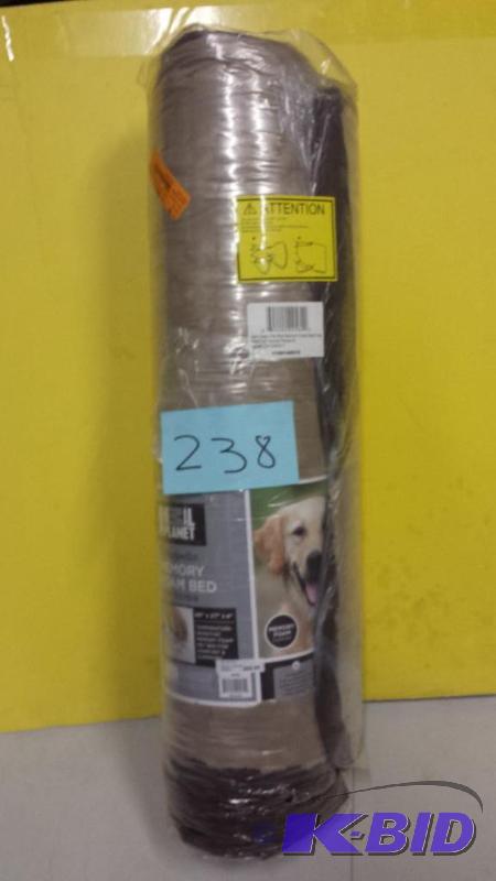 lot 238 image: Memory Foam Bed 40X27x4
