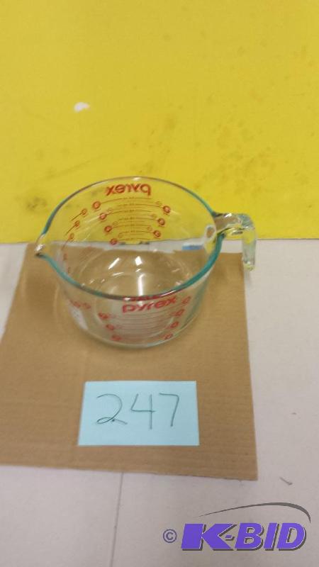 lot 247 image: Pyrex Meassure Cup
