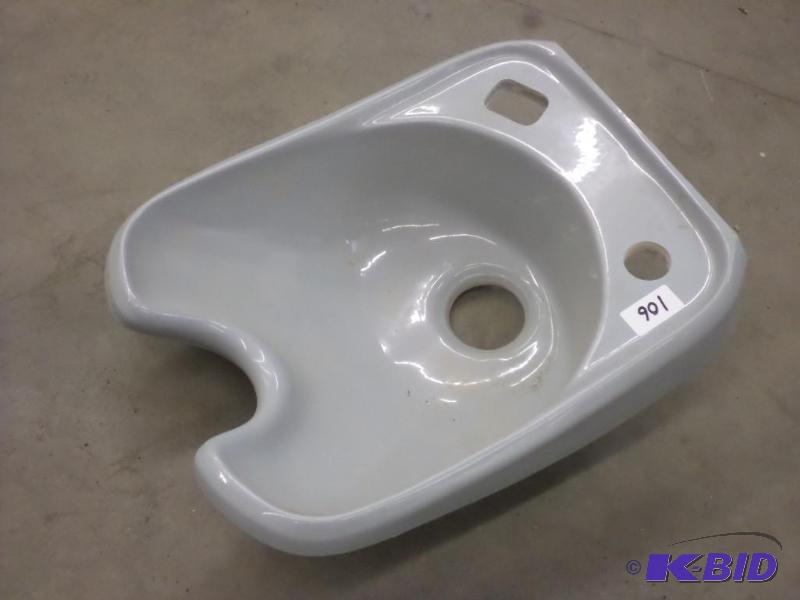 lot 106 image: Unused Salon Sink...
