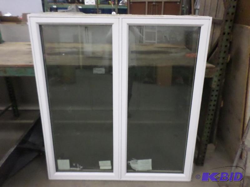 lot 108 image: Unused 56&quotx61" White Vinyl Double C...