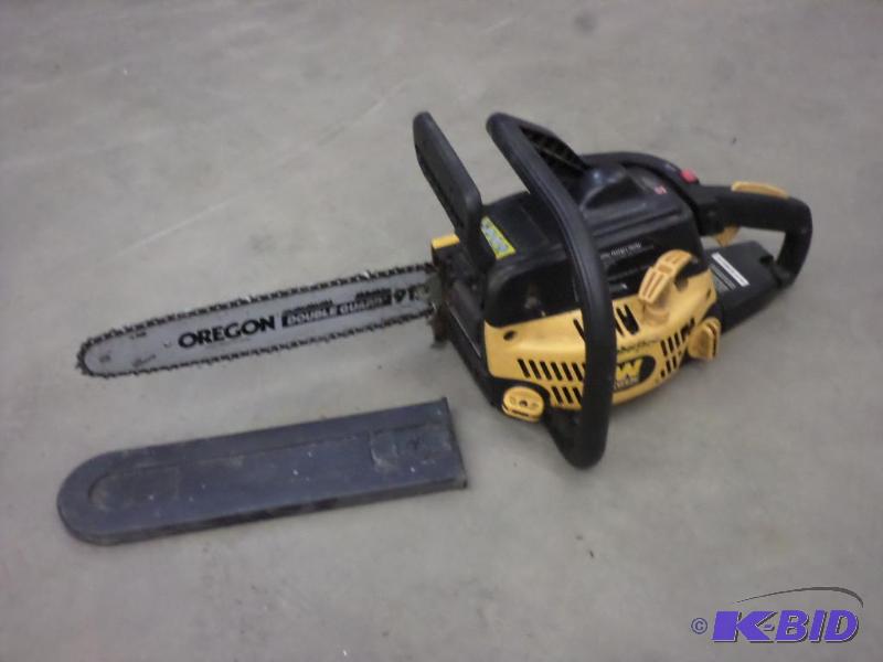 lot 109 image: Wen Lumberjack 16" Chainsaw, Runs...