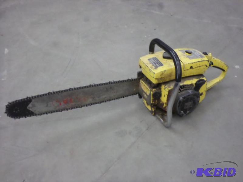 lot 110 image: McCulloch Super Pro 60 Chainsaw, Runs...