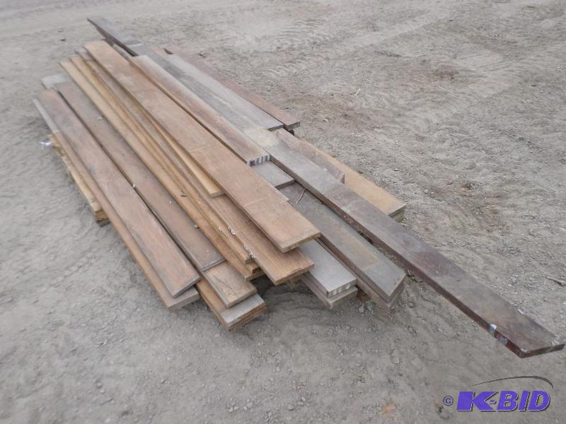 lot 13 image: Pallet Of Various Lengths & Sizes Of Deck...