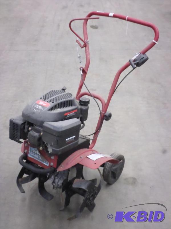 lot 17 image: Earthquake Gear-Drive 18" Tiller With Vi...
