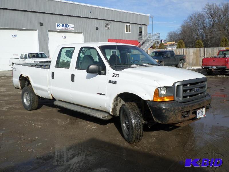 lot 2 image: 2000 Ford F.350 XL Super Duty, 7.3Liter Power...
