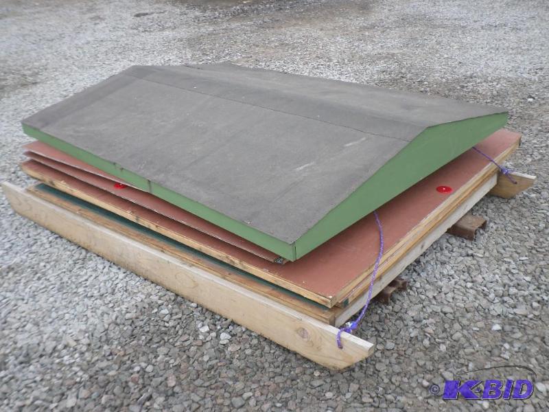 lot 23 image: 6ftx8ft Wood Fish House On Skids, Disassemble...