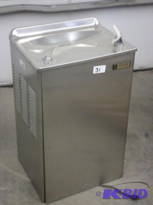 lot 31 image: Elkay Stainless Steel 120Volt Commercial Drin...
